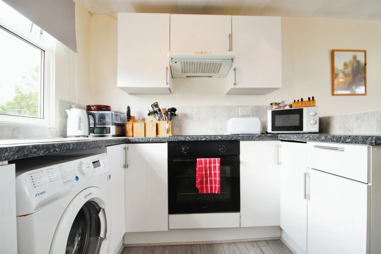 Fort Road, Penarth, CF64, photo 4