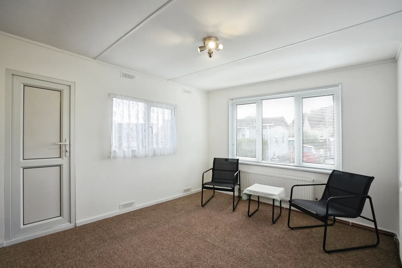 Hazelmere Avenue, Buckler Village, PL25, photo 6