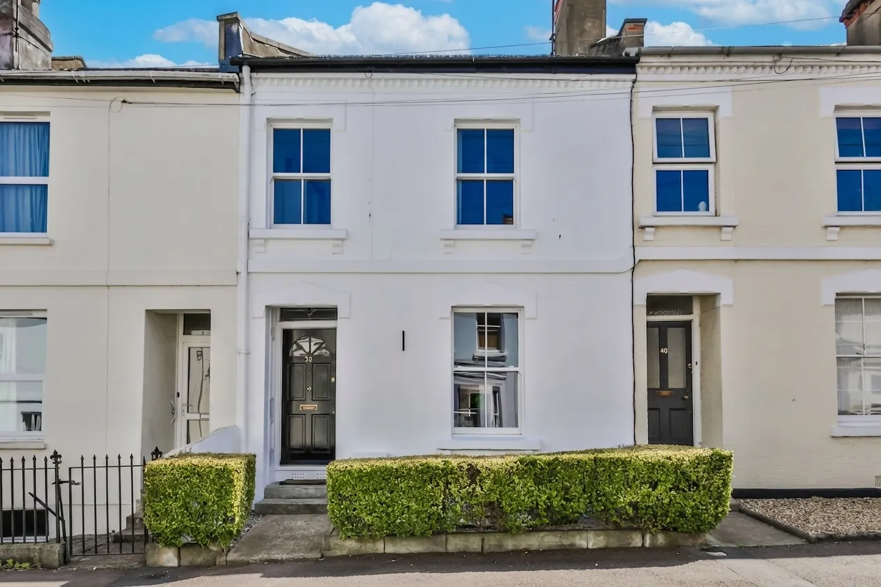 3 bed house for sale — Great Western Terrace, Cheltenham, GL50 3QU