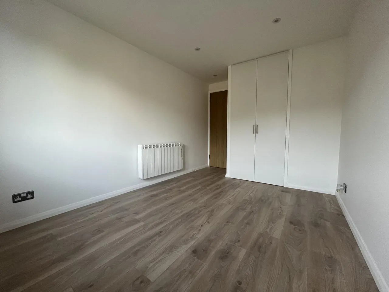 Riverside Close, London, E5, photo 13