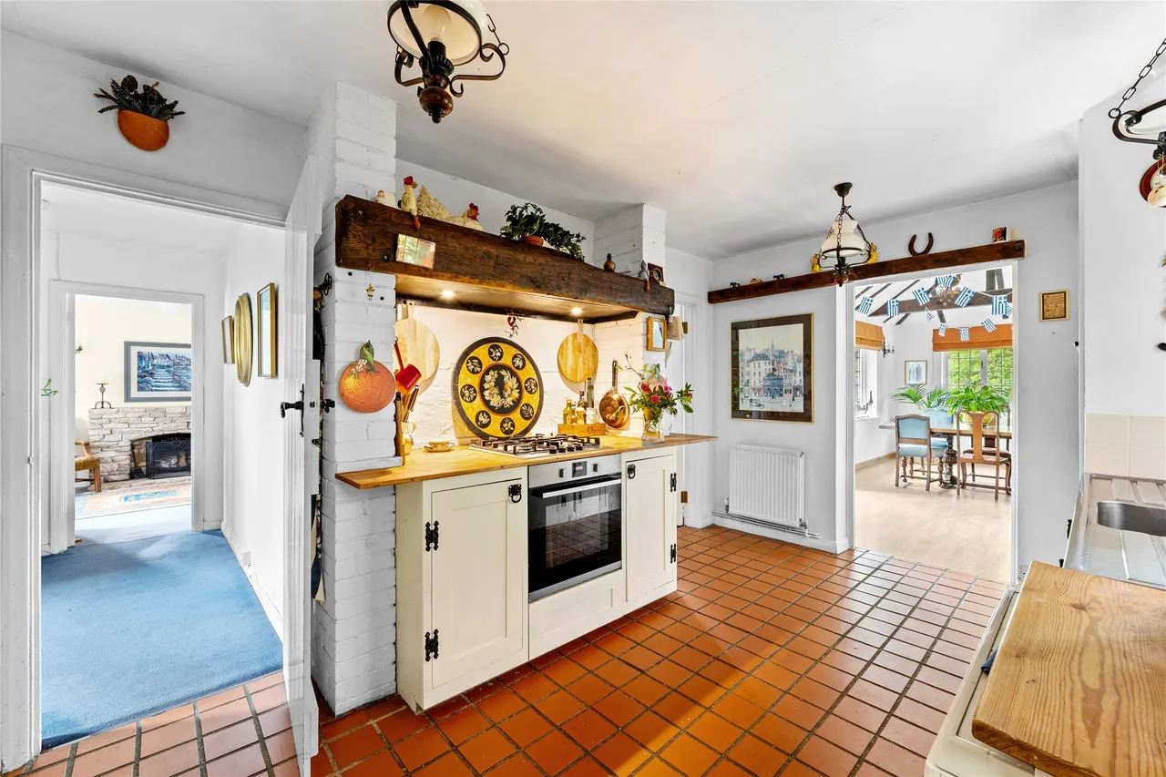 Wheeler Avenue, Oxted, RH8, photo 6