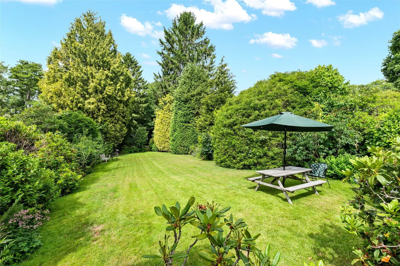 Wheeler Avenue, Oxted, RH8, photo 9