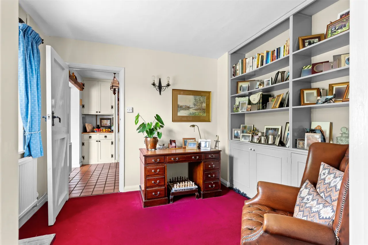 Wheeler Avenue, Oxted, RH8, photo 4