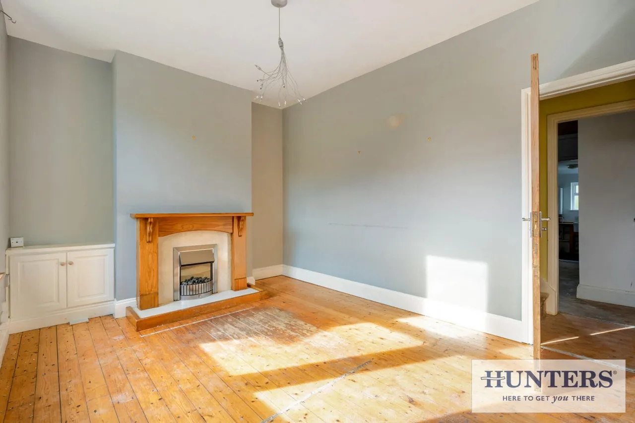 Otley Road, Guiseley, LS20, photo 3