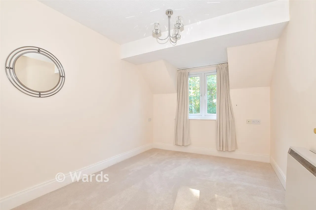 The Slade, Tonbridge, TN9, photo 9