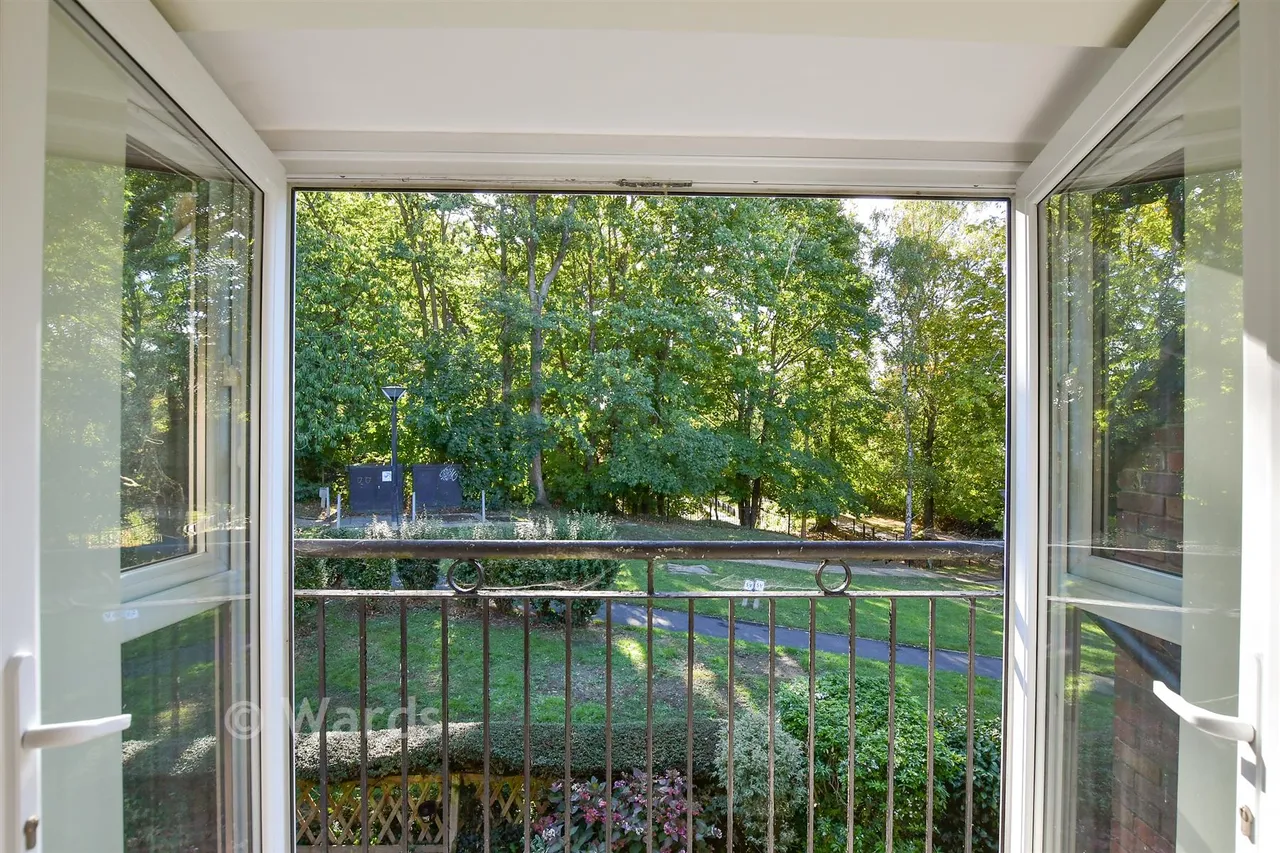 The Slade, Tonbridge, TN9, photo 4