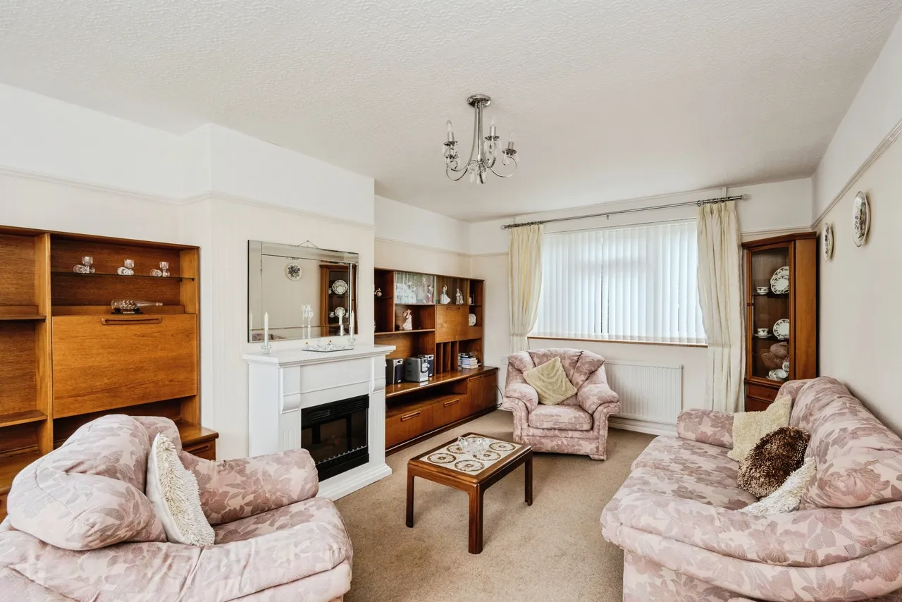 Heol Heddwch, Neath, photo 6