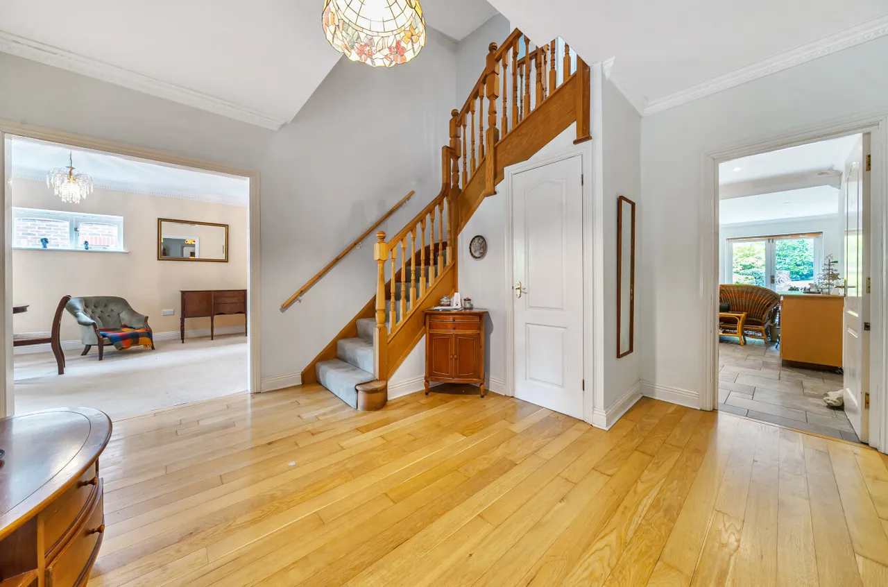 Brackendale Road, Camberley, Surrey, GU15 2JR, photo 6