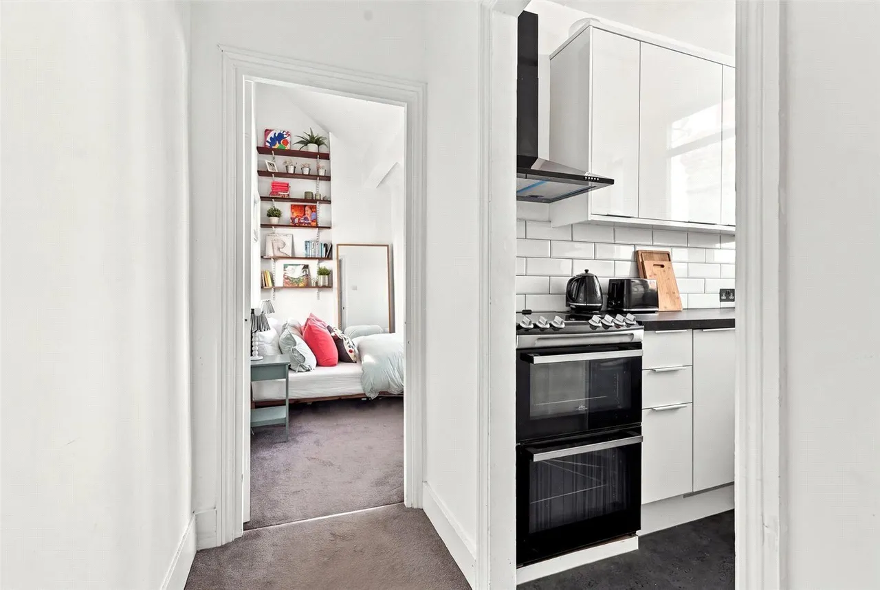 West Bank, London, N16, photo 16