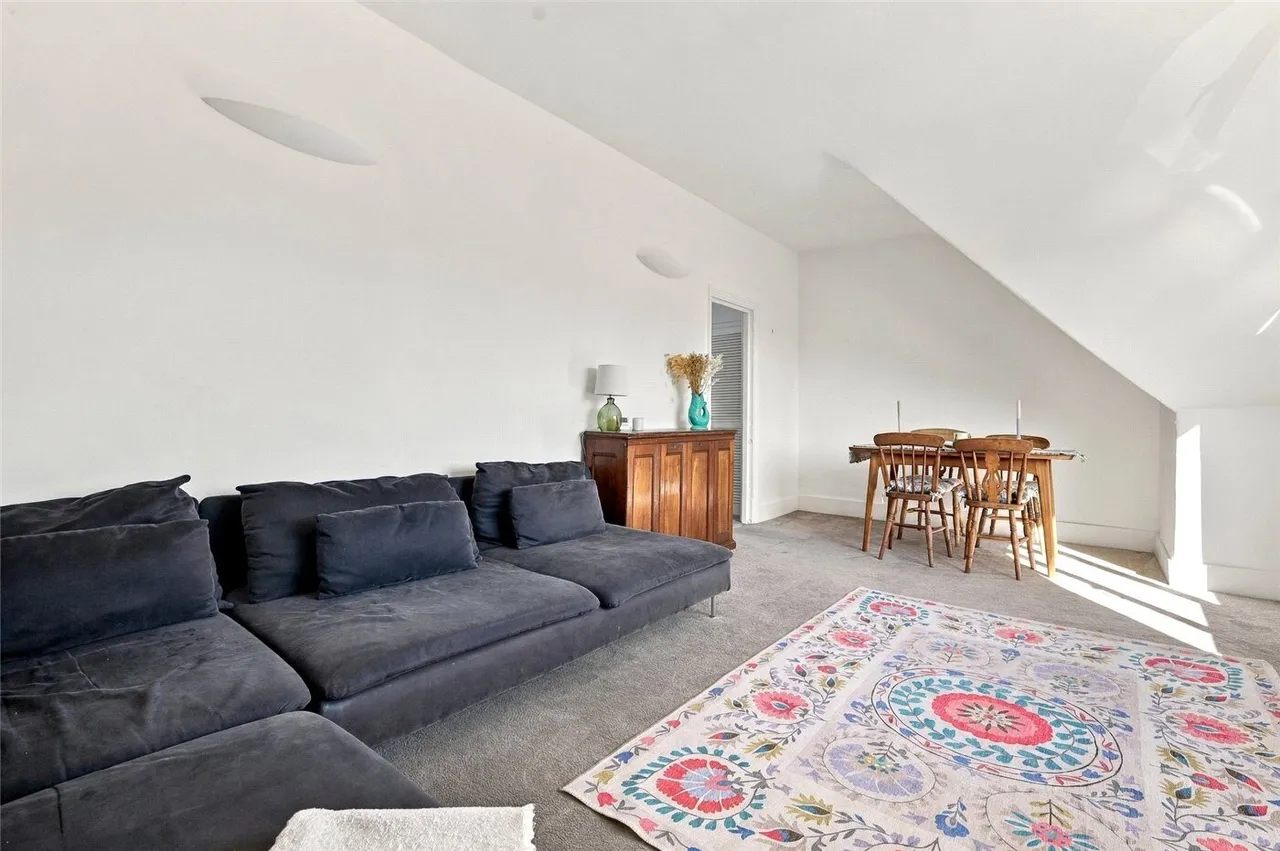 West Bank, London, N16, photo 2