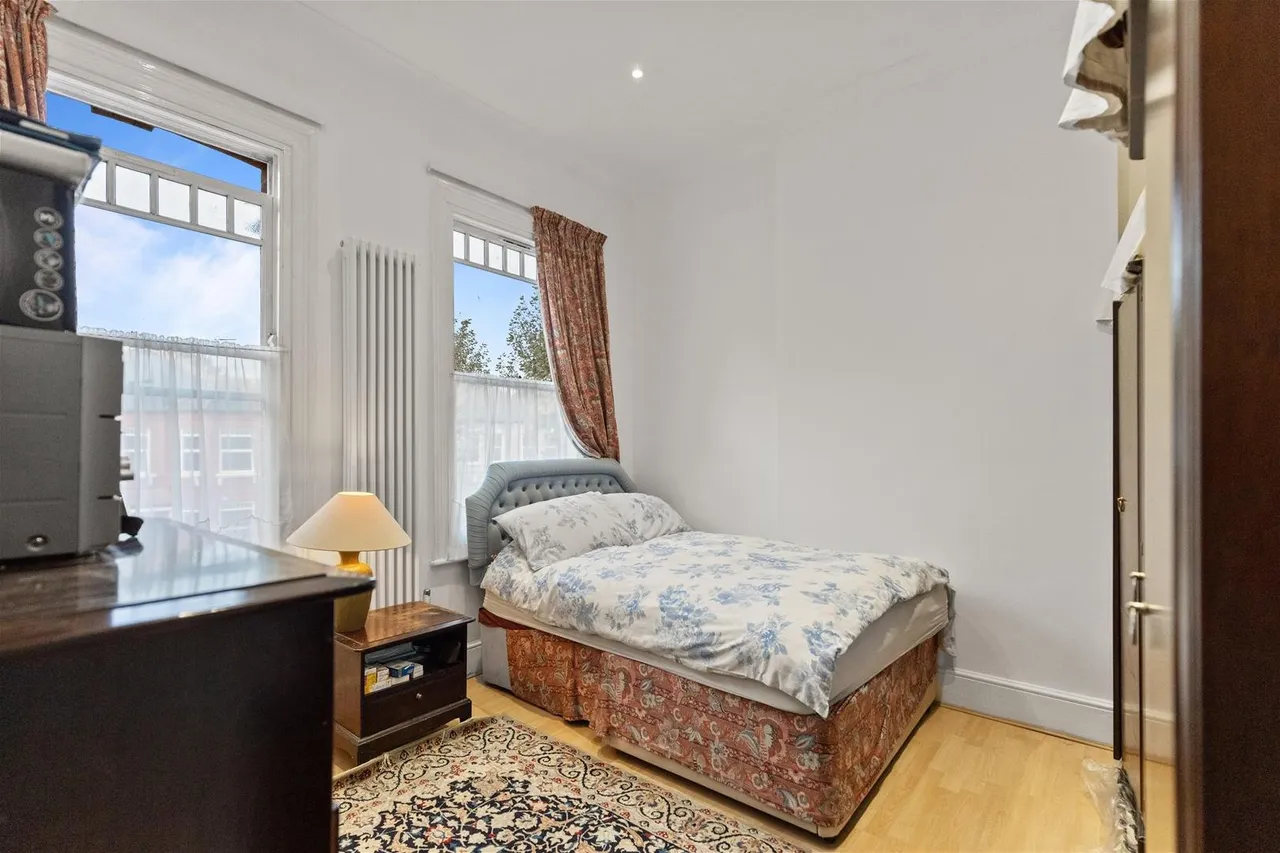 Anson Road, London NW2 3UX, photo 4
