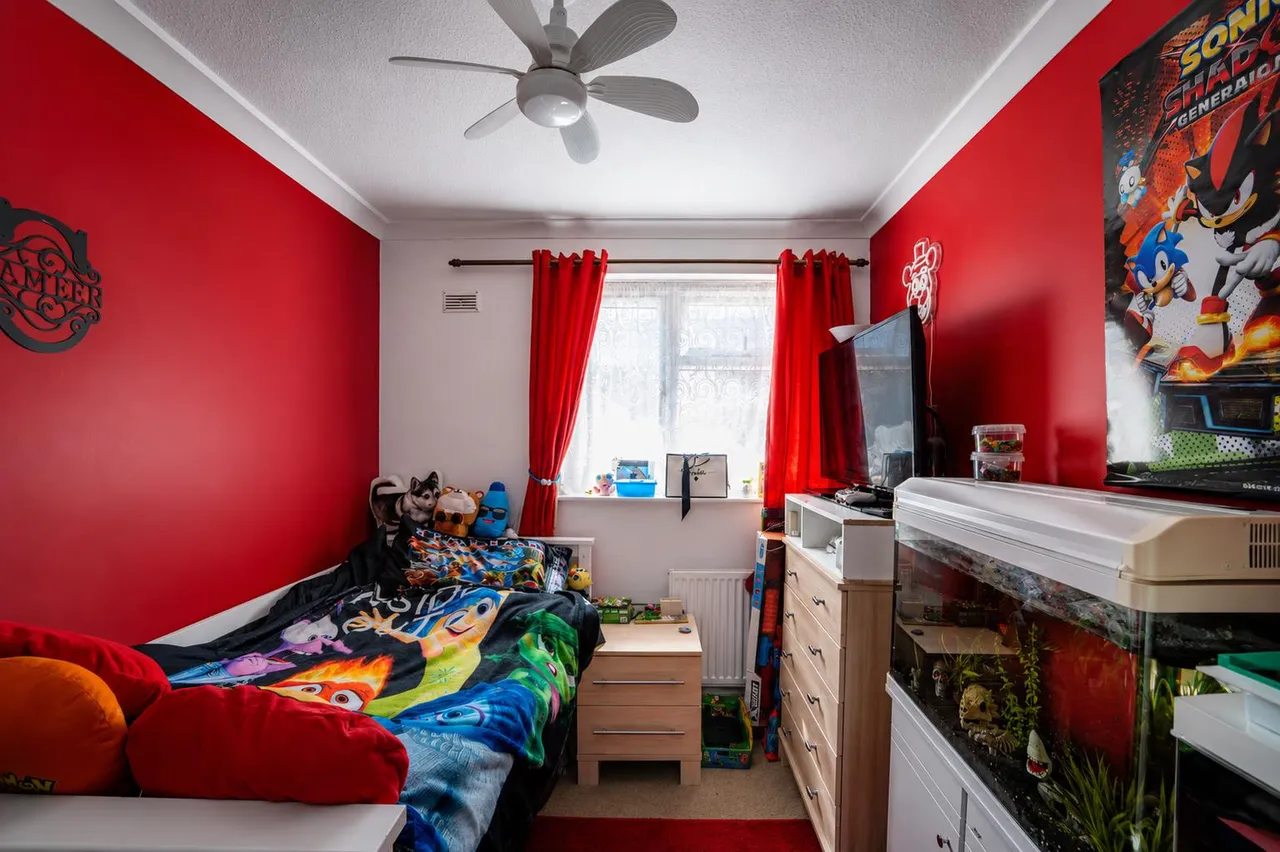 Howlett Close, St. Leonards-On-Sea, photo 8