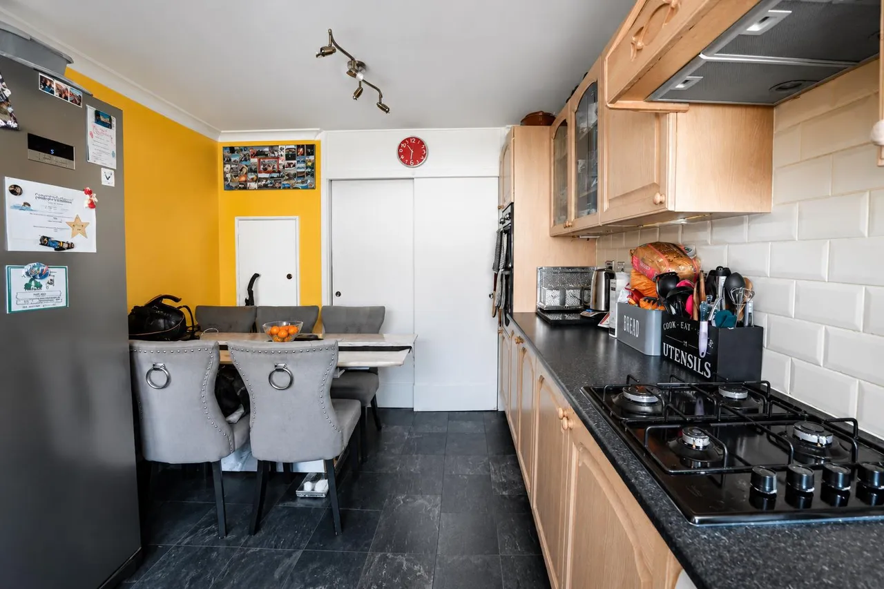 Howlett Close, St. Leonards-On-Sea, photo 11