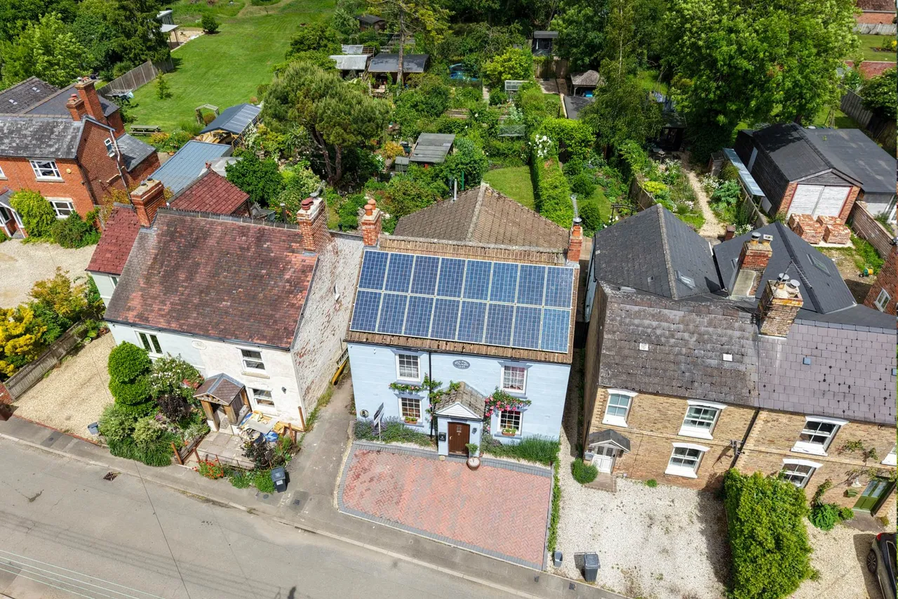4 bed house for sale, Passage Road, Saul, GL2