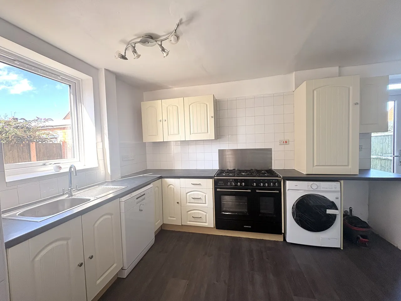 Belmont Drive, Saltney Ferry, CHESTER, photo 3