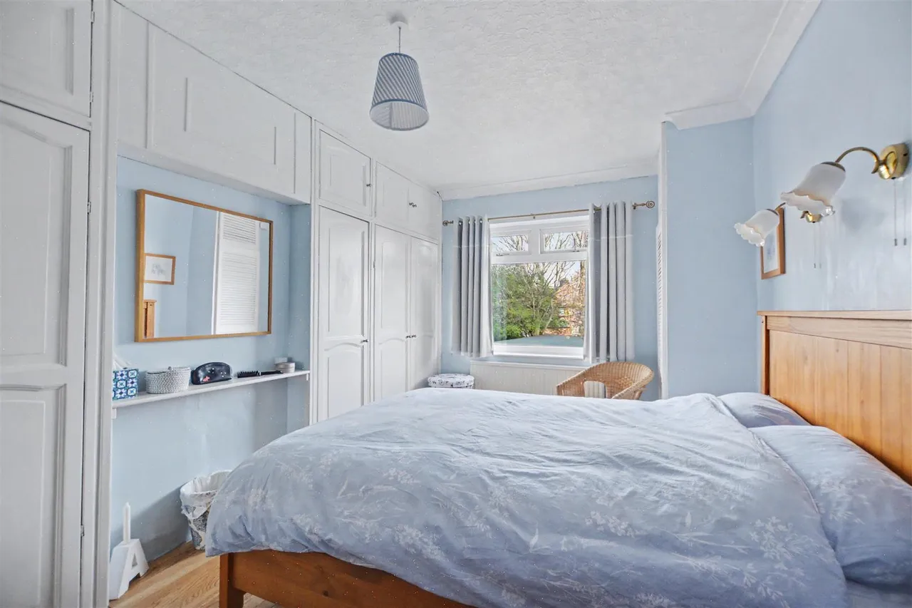 West Crescent, Beeston Rylands, NG9, photo 6