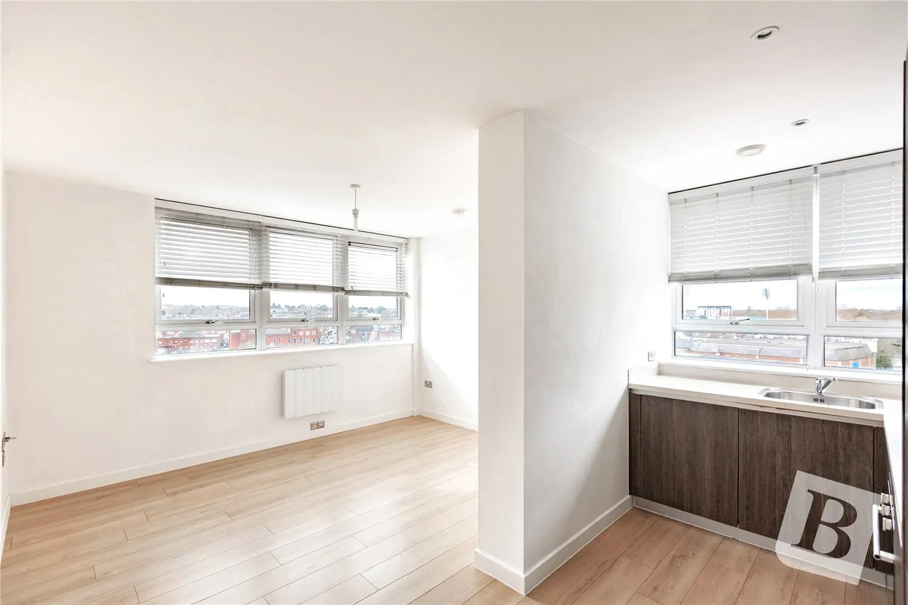 Canside, Meadow Walk, Chelmsford, Essex, CM1, photo 2