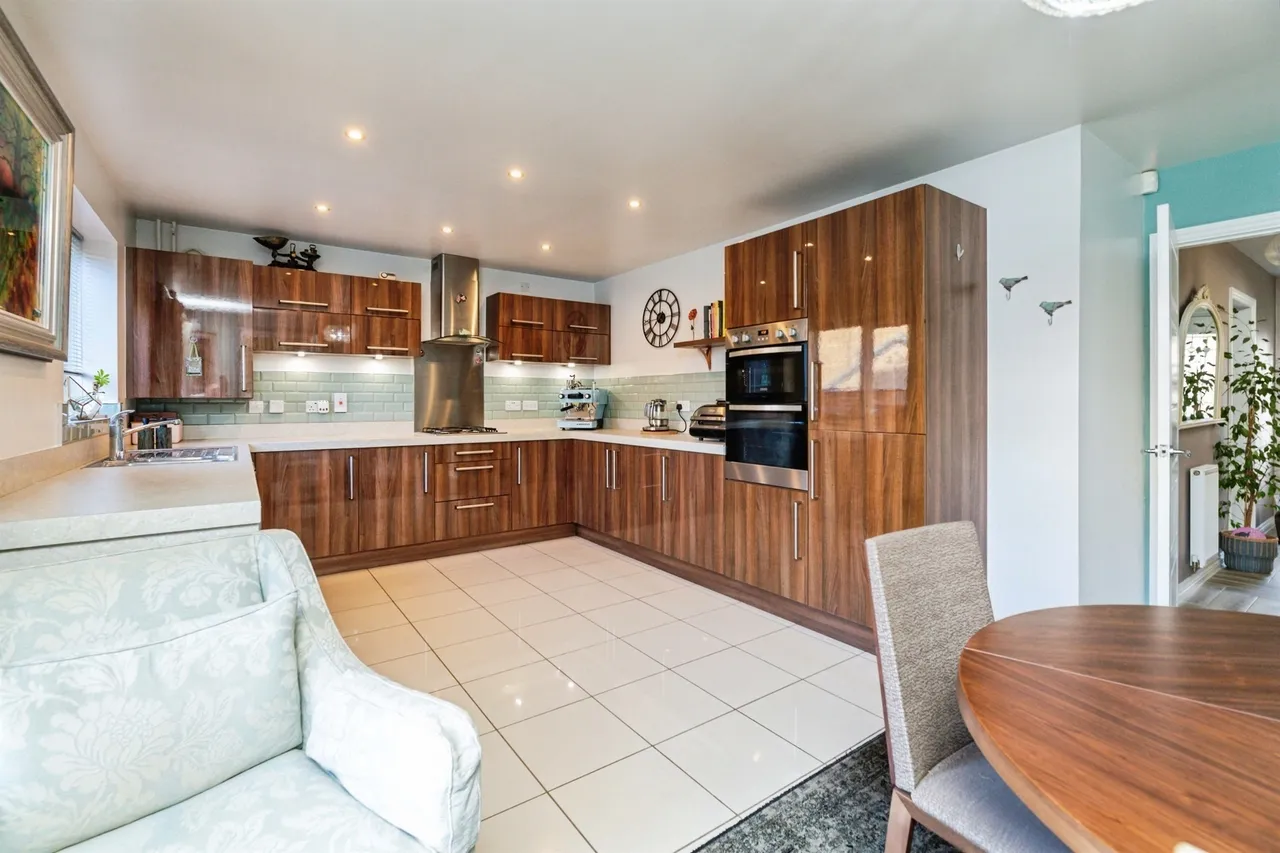 Bradfield Way, Waverley, S60, photo 6