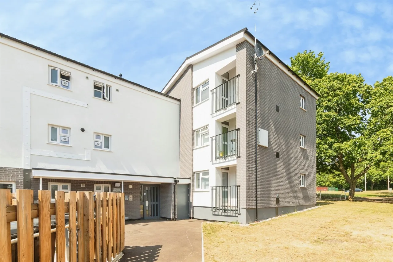 1 bed flat for sale — Walden End, Stevenage