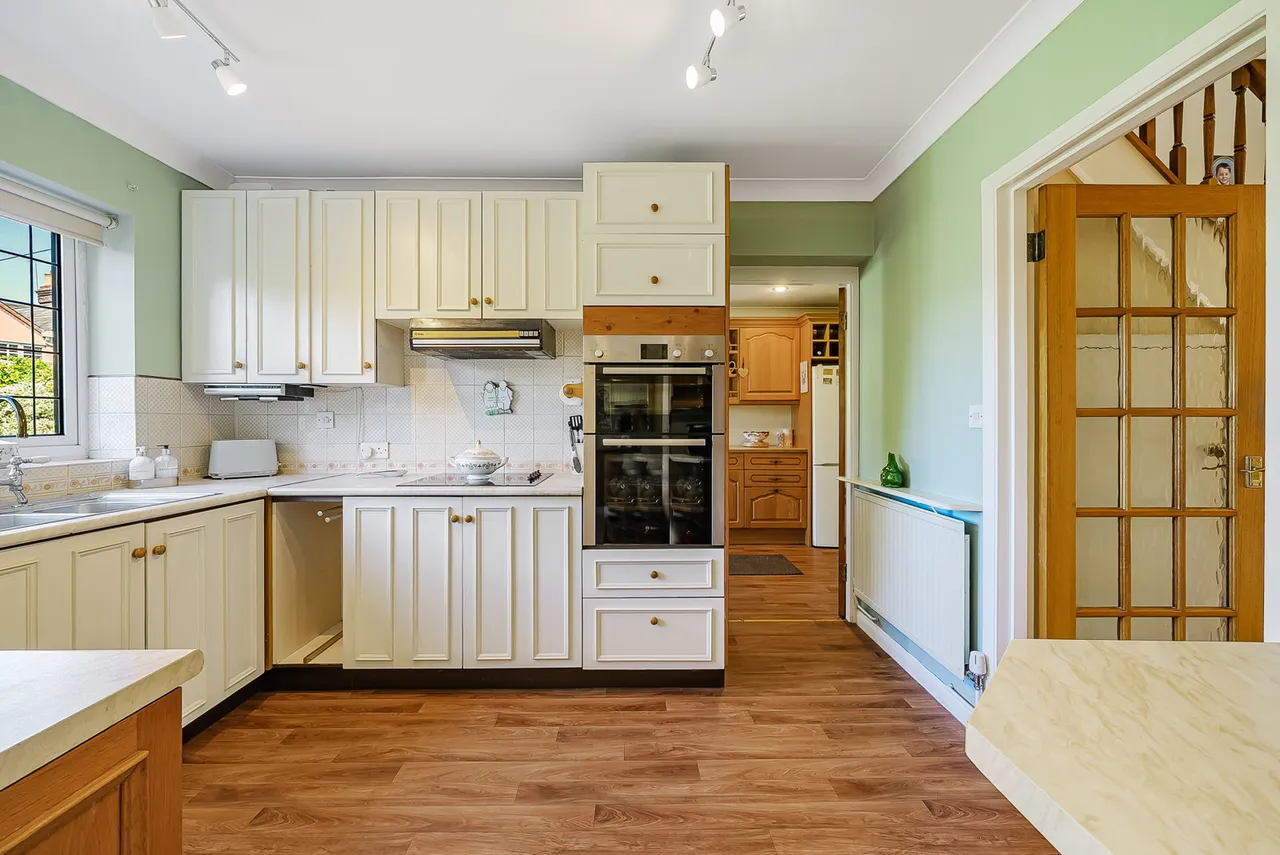 Nicholas Way, Hemel Hempstead, HP2, photo 10