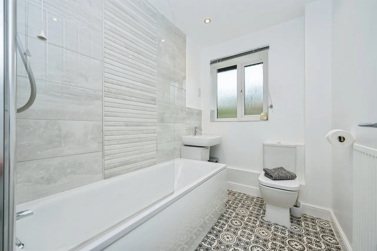 Stevenson Road, Doveridge, Ashbourne, photo 11