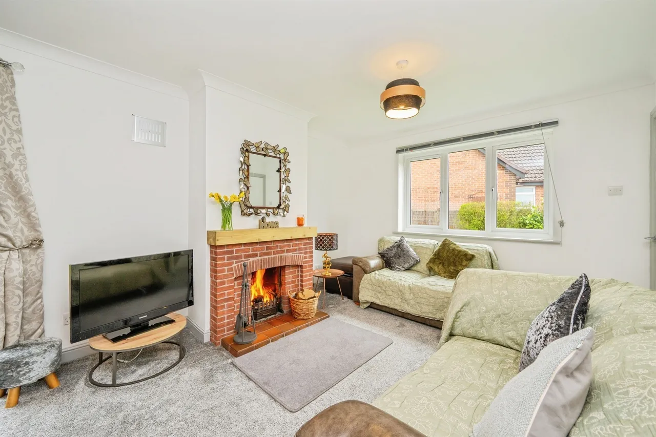 Stevenson Road, Doveridge, Ashbourne, photo 6