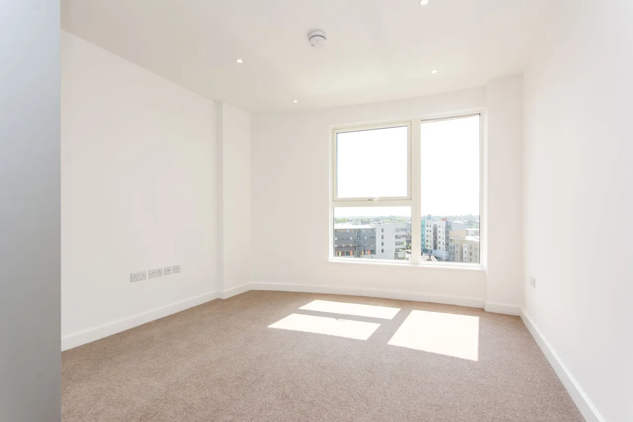 London, NW10, photo 6