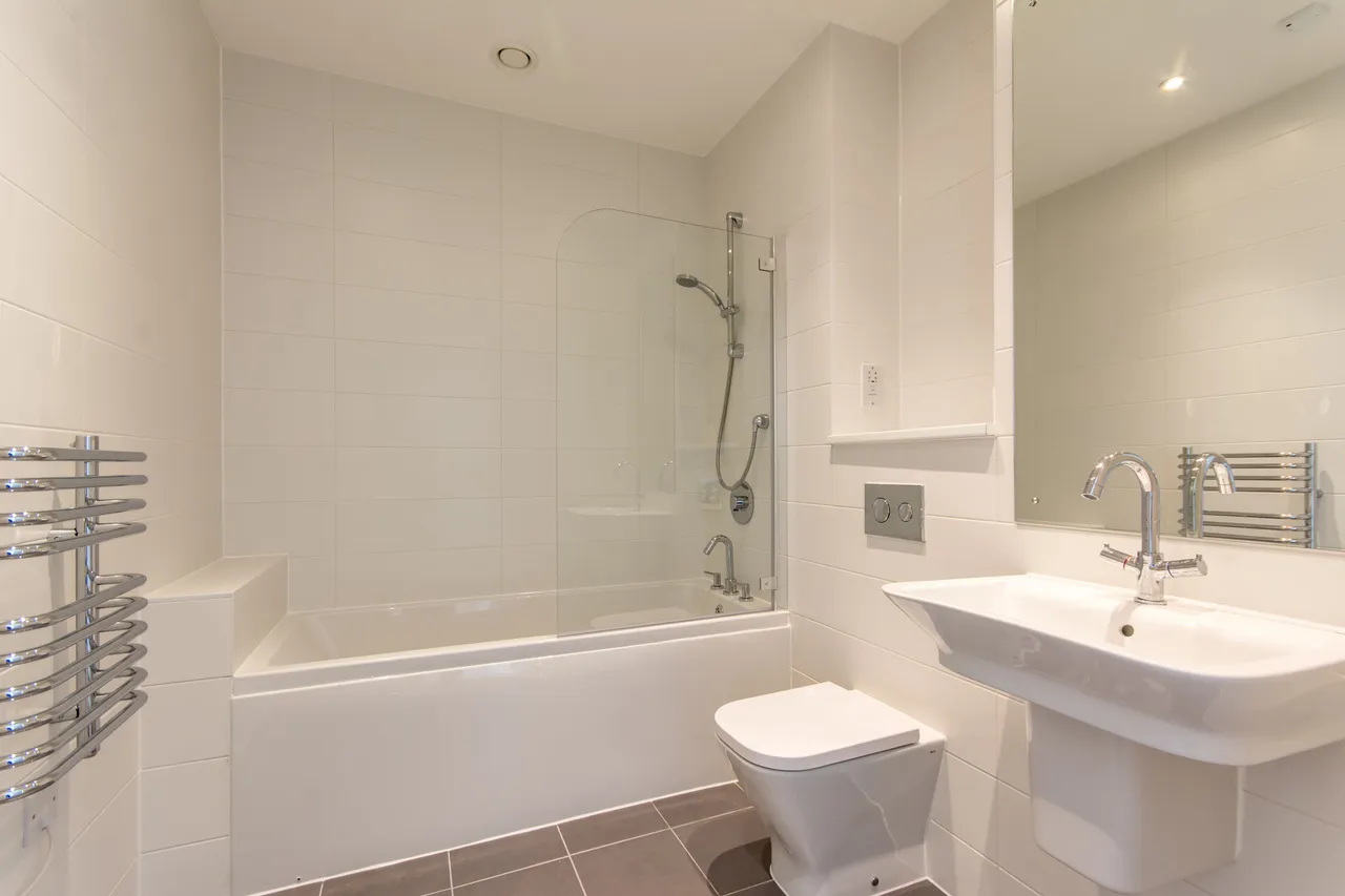 London, NW10, photo 10