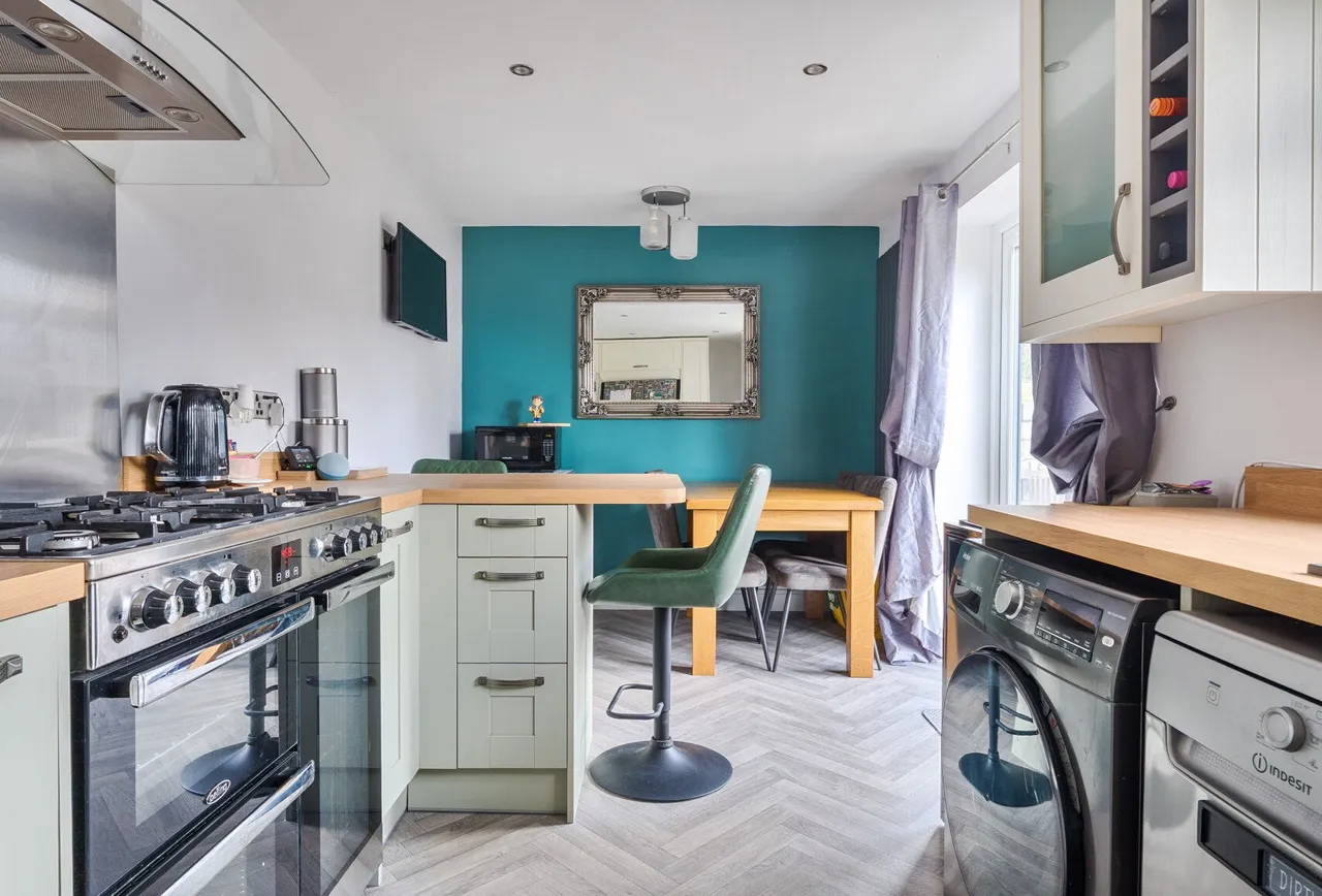 Turtlegate Avenue, Bristol, BS13 8NW, photo 2