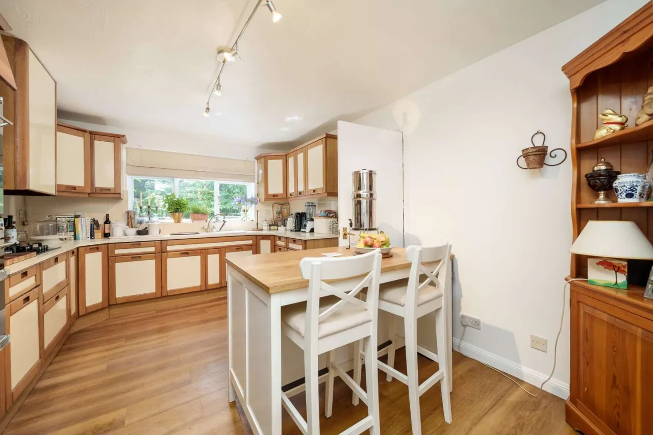 Almer Road, Wimbledon, London, SW20 0EL, photo 3