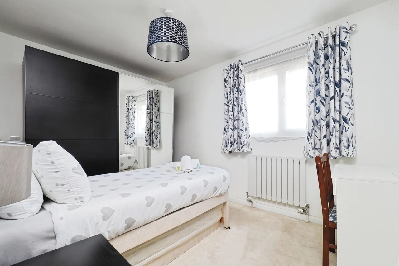 Dean Close, Wollaton, NG8, photo 14