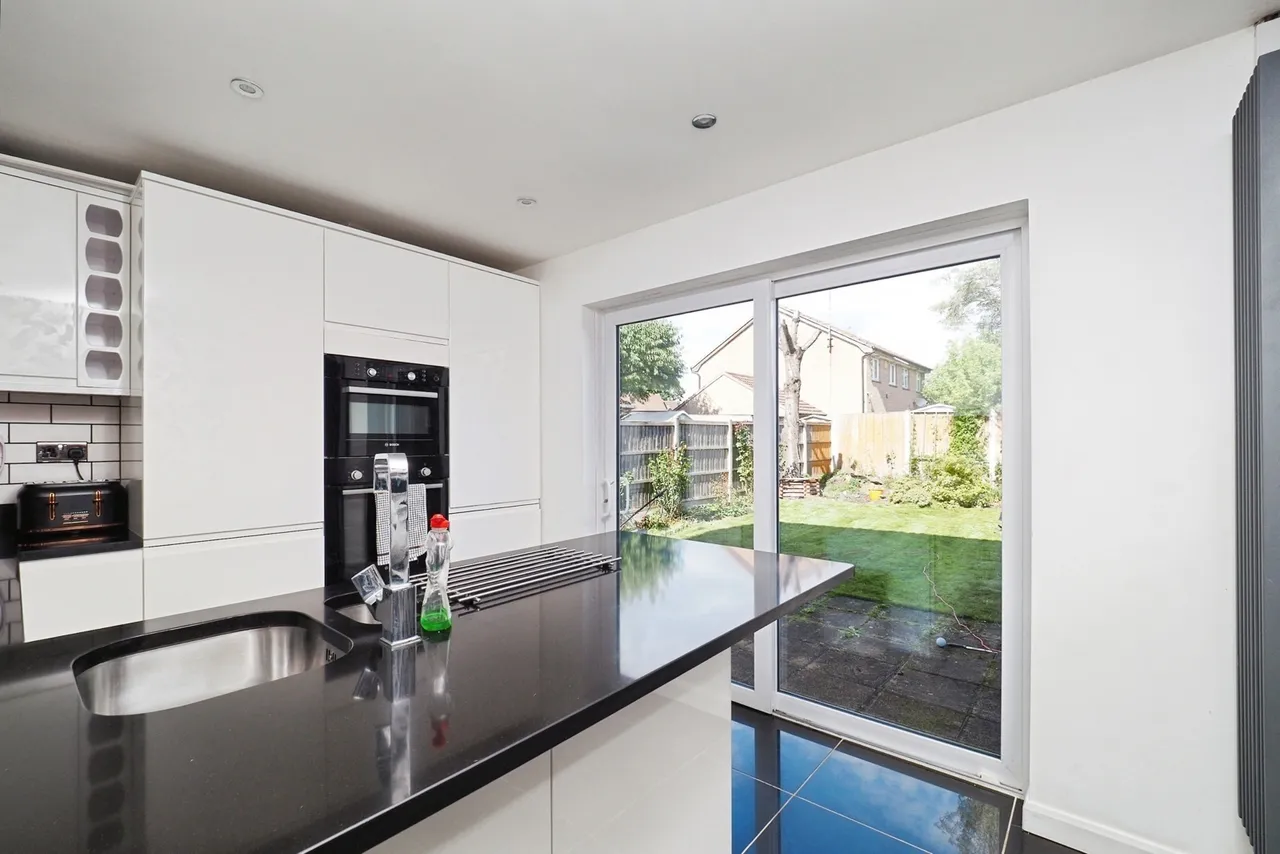 Dean Close, Wollaton, NG8, photo 4