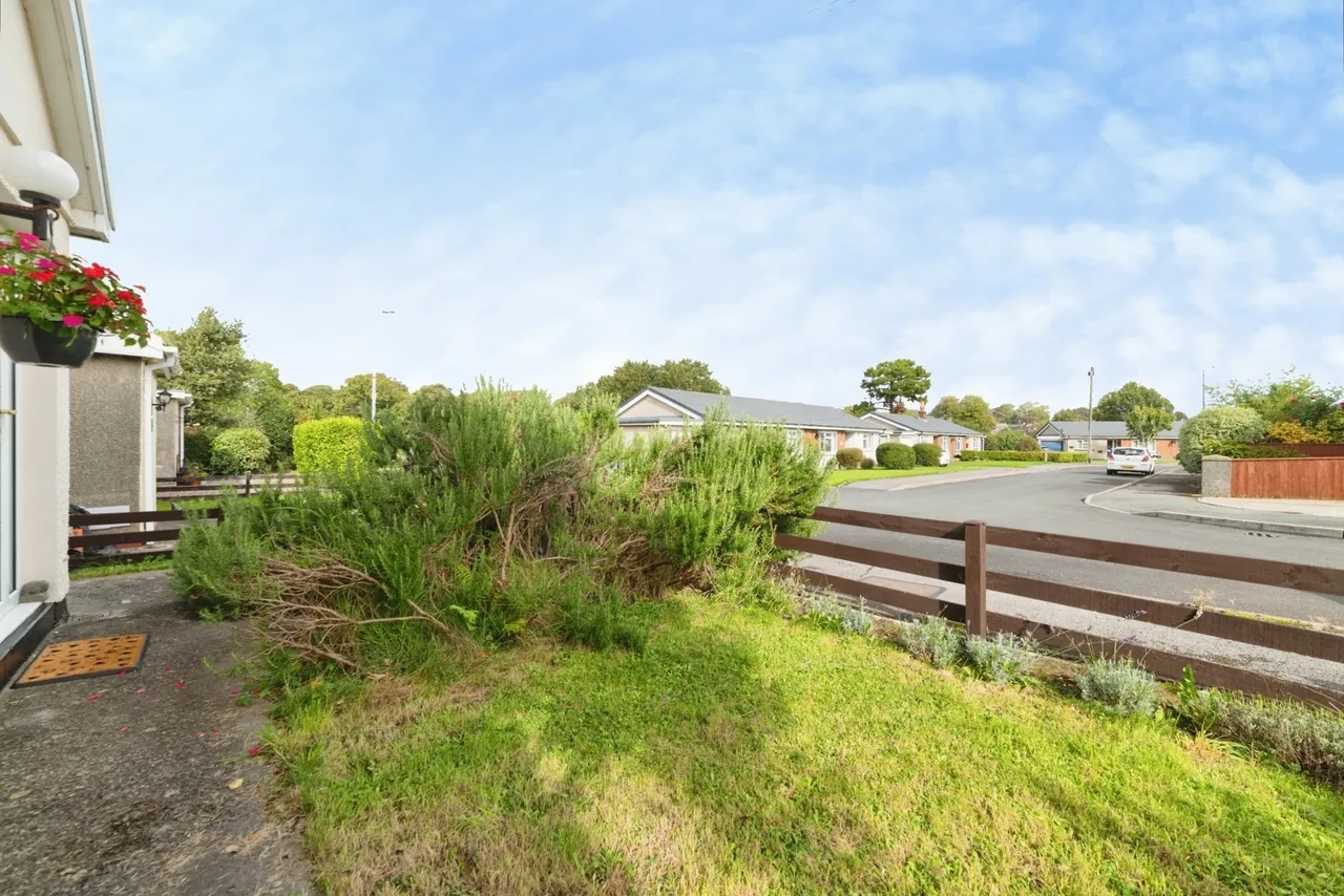 Longstone, St. Florence, SA70, photo 16