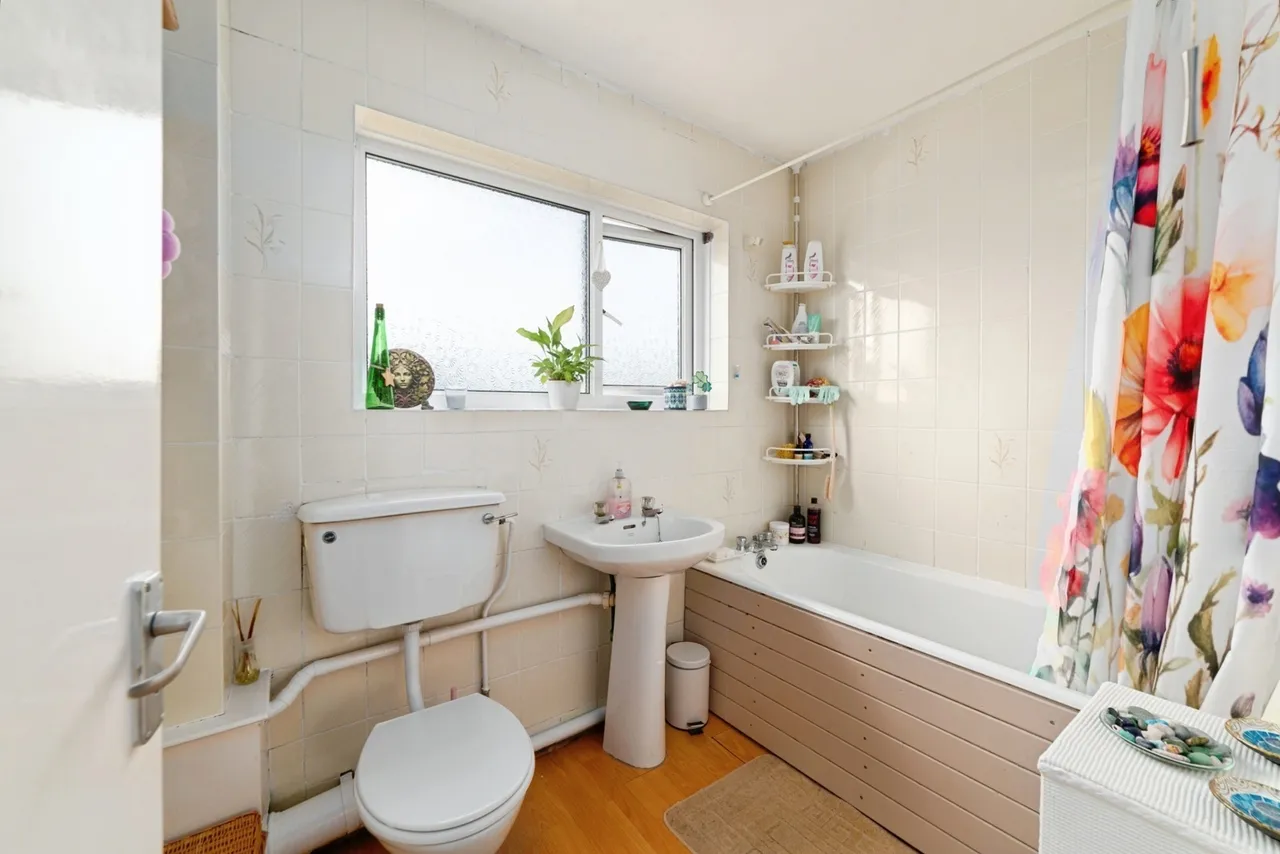 Longstone, St. Florence, SA70, photo 15