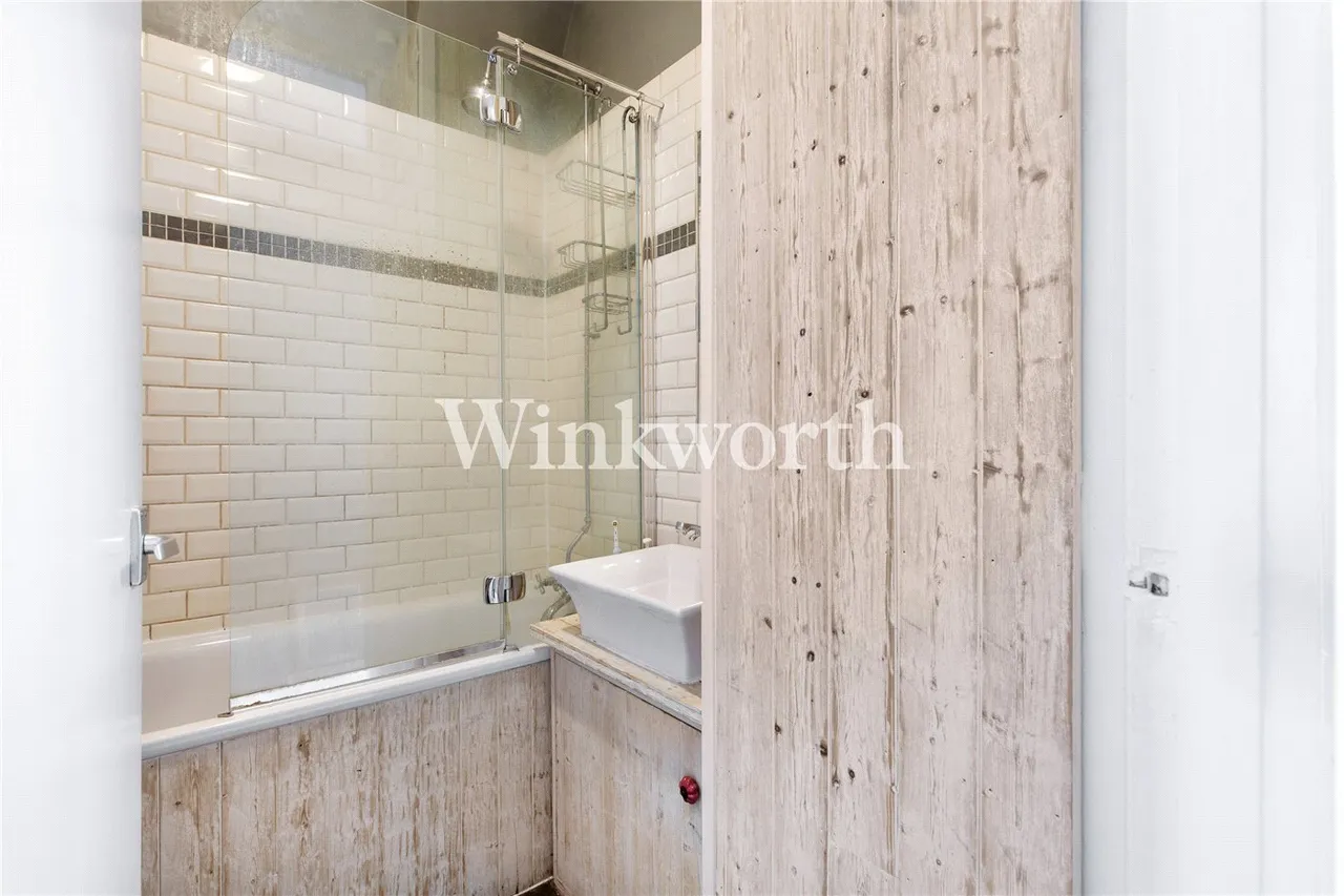 Wightman Road, London, United Kingdom, N8, photo 6