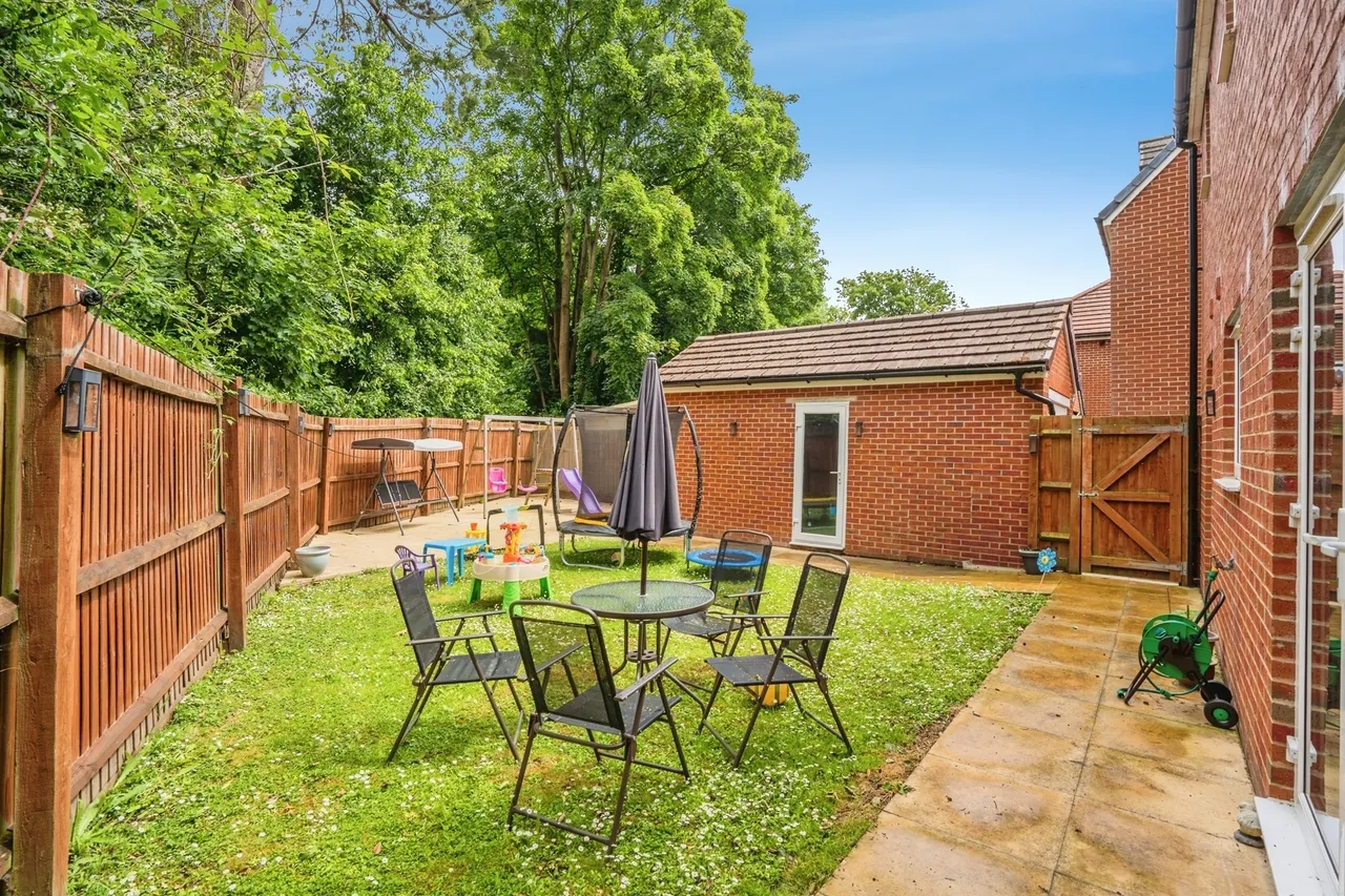 Taylor Close, Waterlooville, photo 6