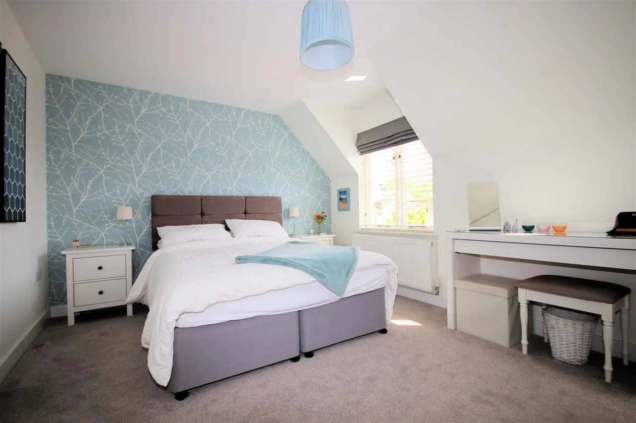 Hardinge Place, Toddington, Bedfordshire LU5 6FR, photo 10