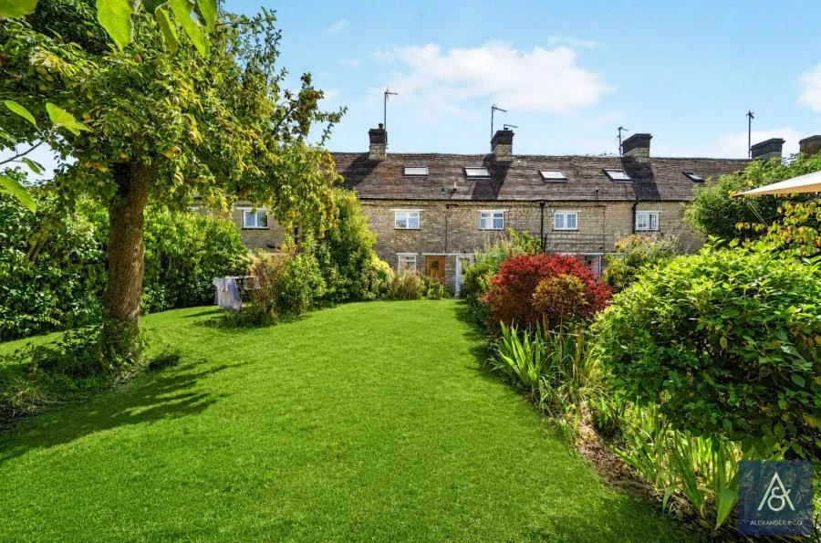 The Green, Evenley, NN13, photo 18
