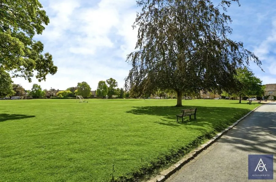 The Green, Evenley, NN13, photo 14