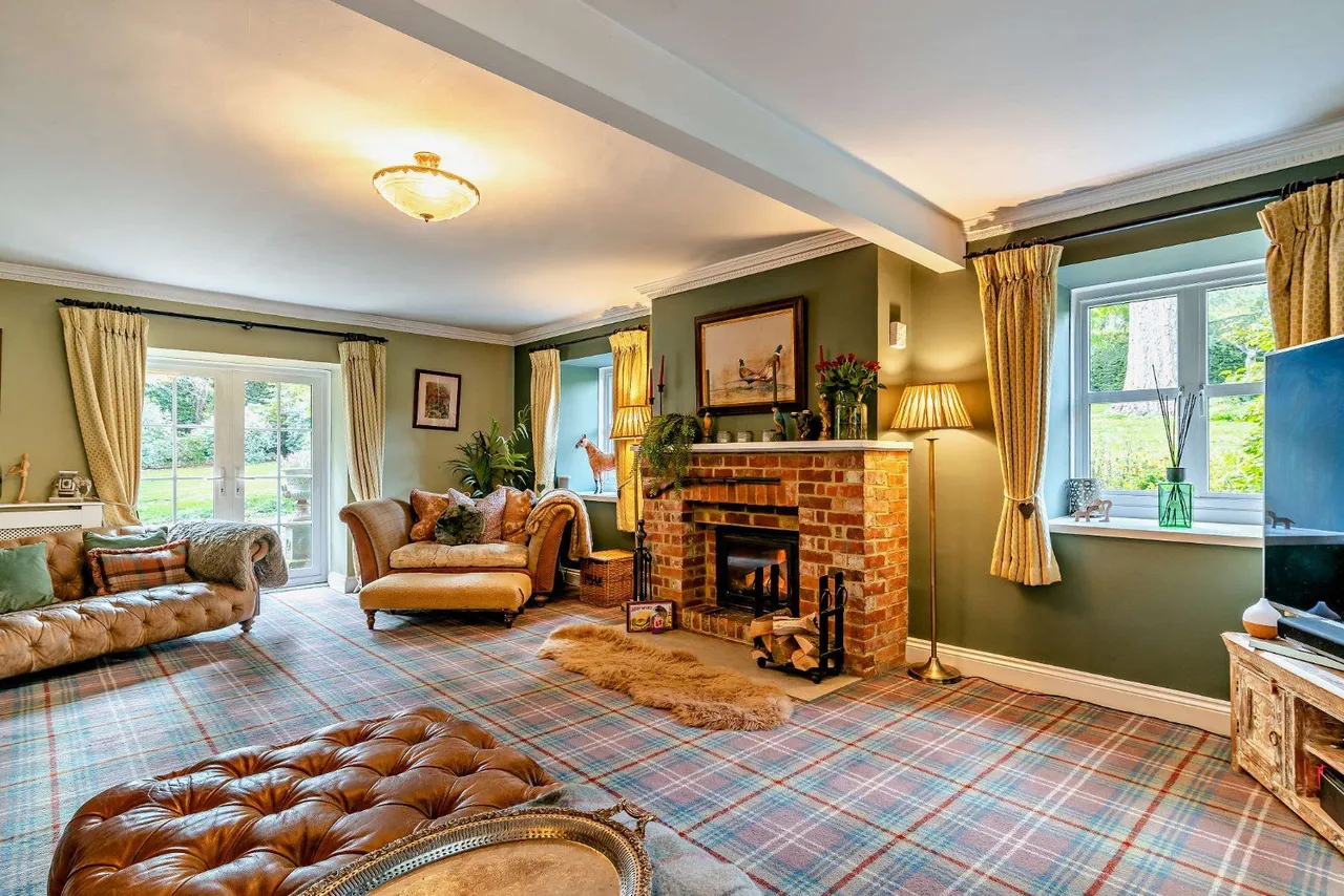 Fryern Park, Fryern Road, Storrington, Pulborough, RH20 4FF, photo 6