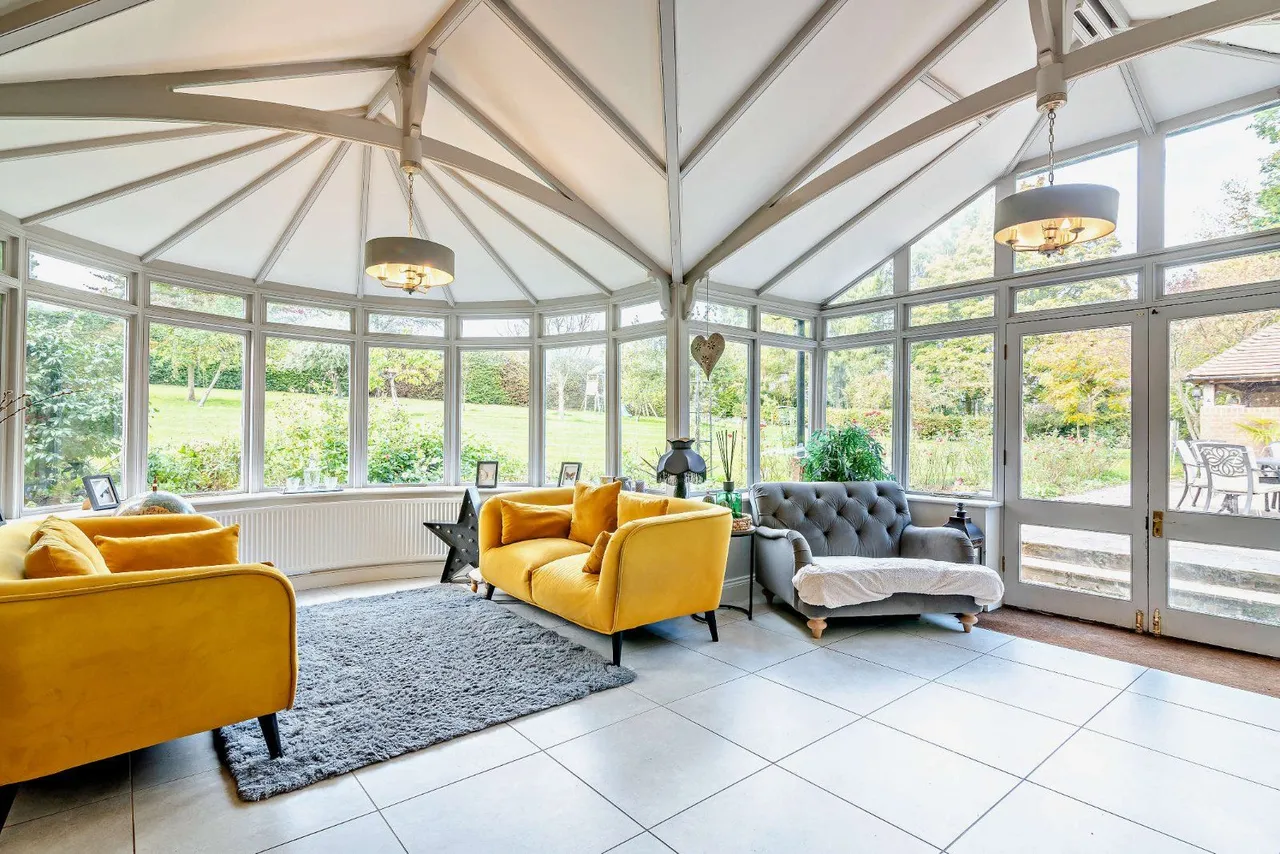 Fryern Park, Fryern Road, Storrington, Pulborough, RH20 4FF, photo 8