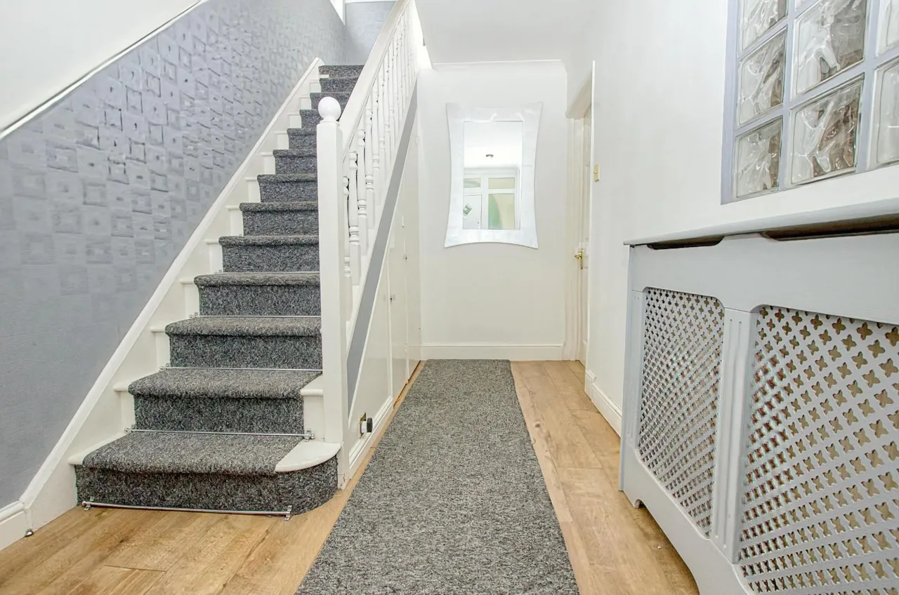 Sunningdale Gardens, Southampton, SO18 5FH, photo 10