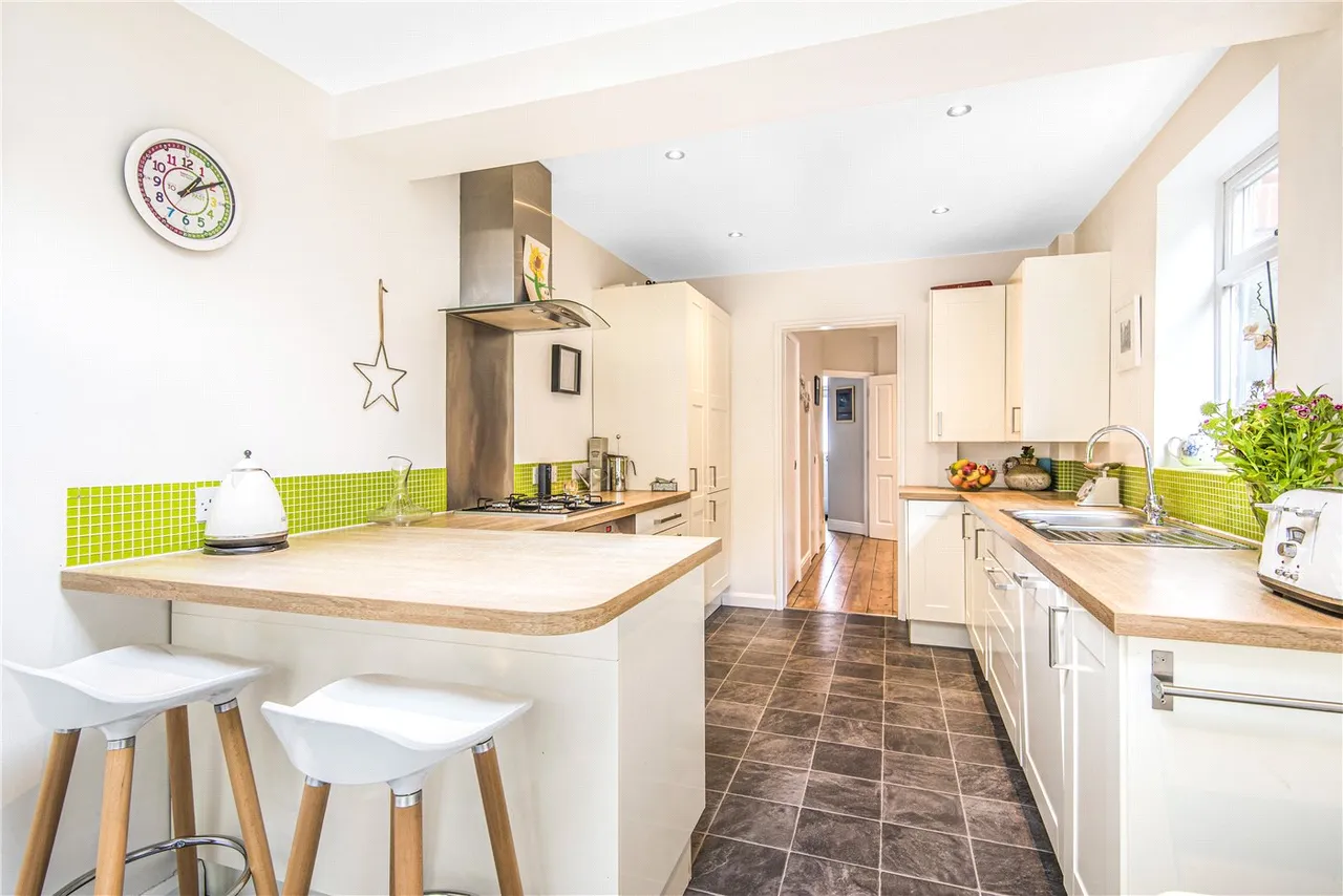 Brassey Road, Winchester, Hampshire, SO22, photo 4