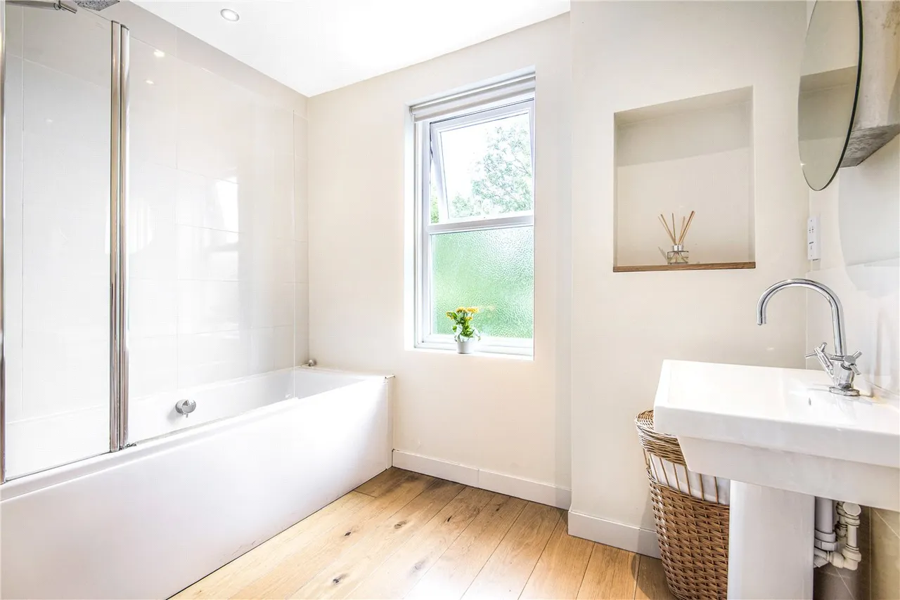 Brassey Road, Winchester, Hampshire, SO22, photo 8
