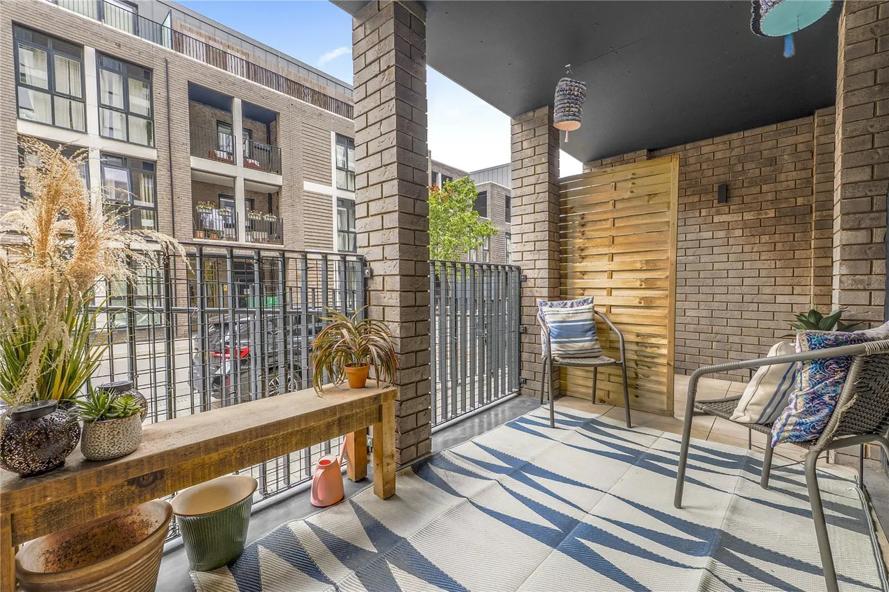 Ravensbury Terrace, London, SW18, photo 6