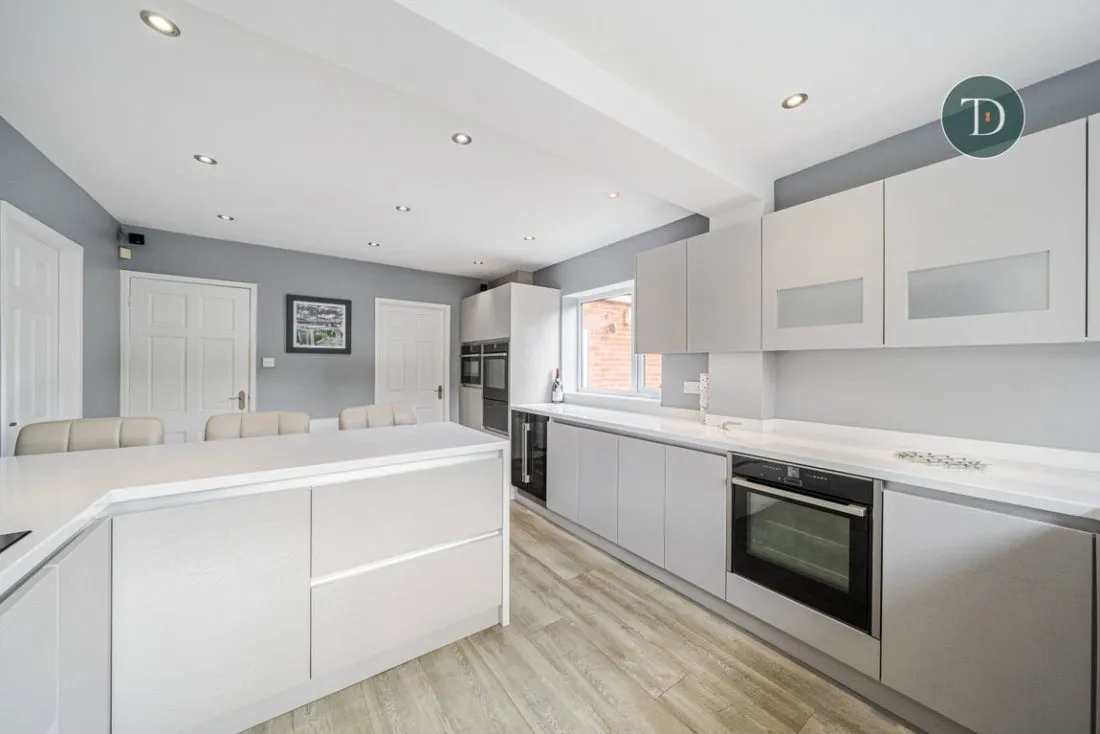 Hooton Green, Hooton, CH66 5NF, photo 12