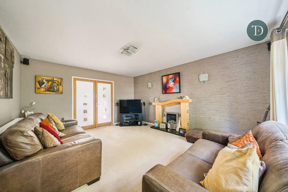 Hooton Green, Hooton, CH66 5NF, photo 3
