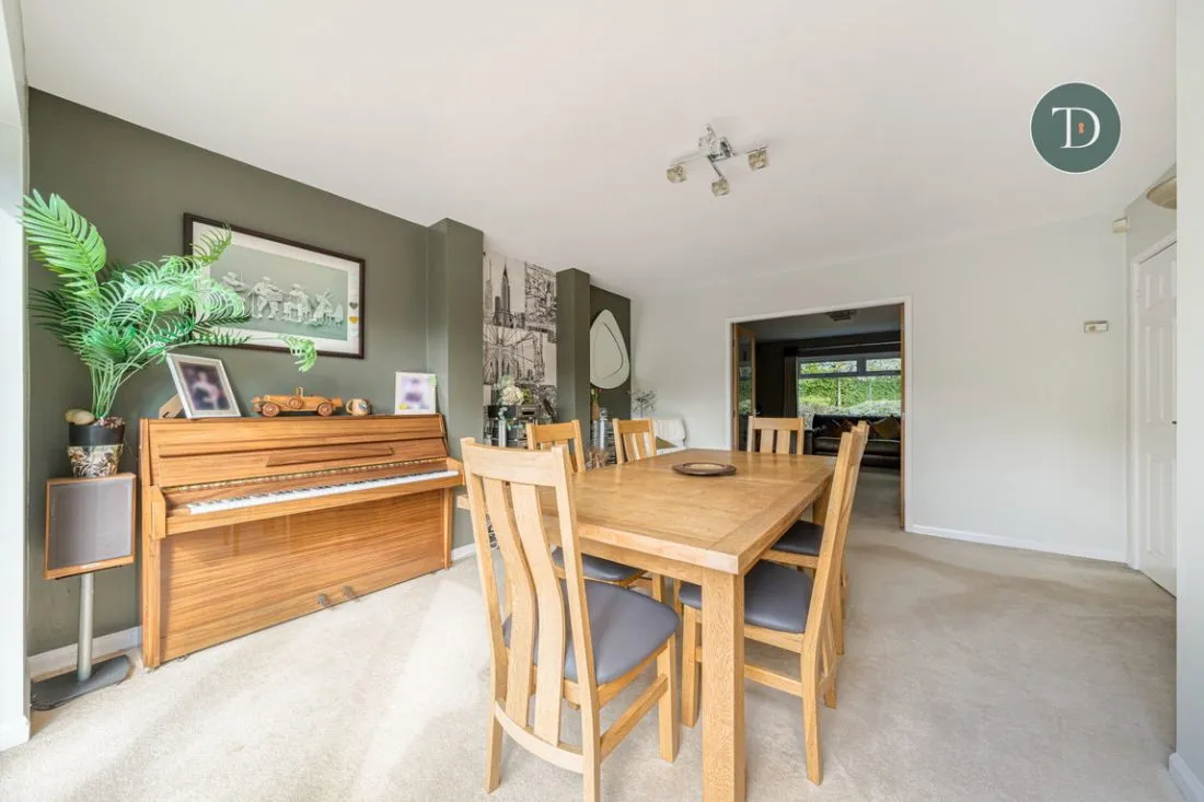 Hooton Green, Hooton, CH66 5NF, photo 9