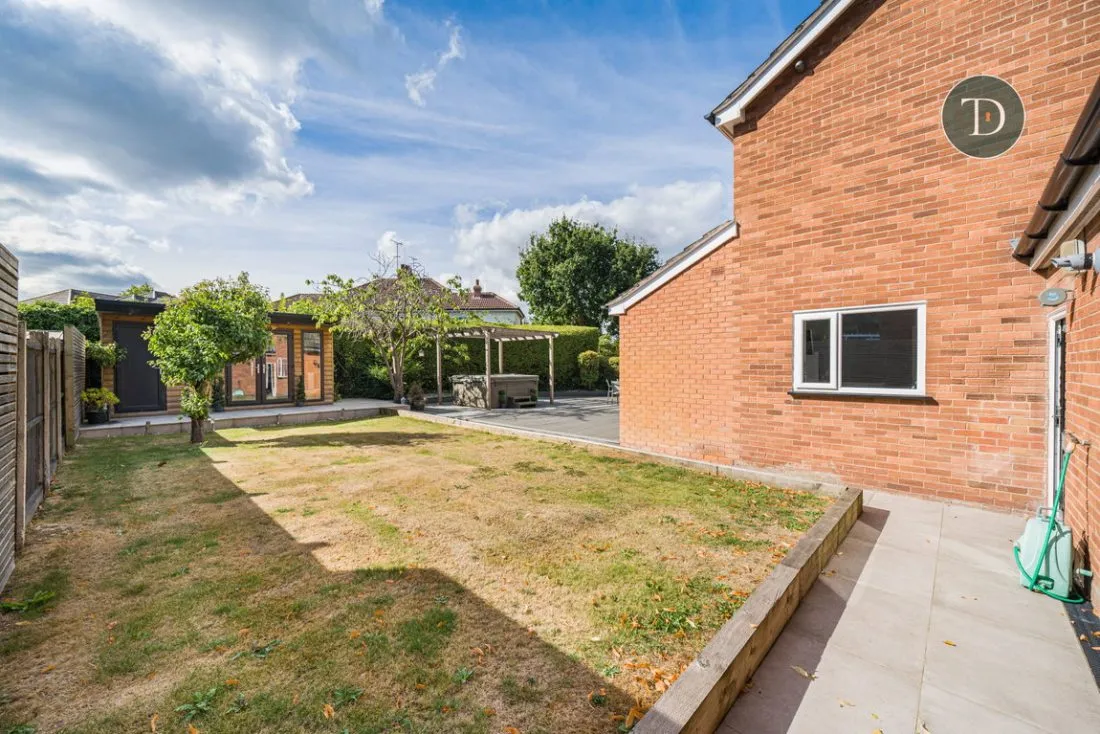 Hooton Green, Hooton, CH66 5NF, photo 4