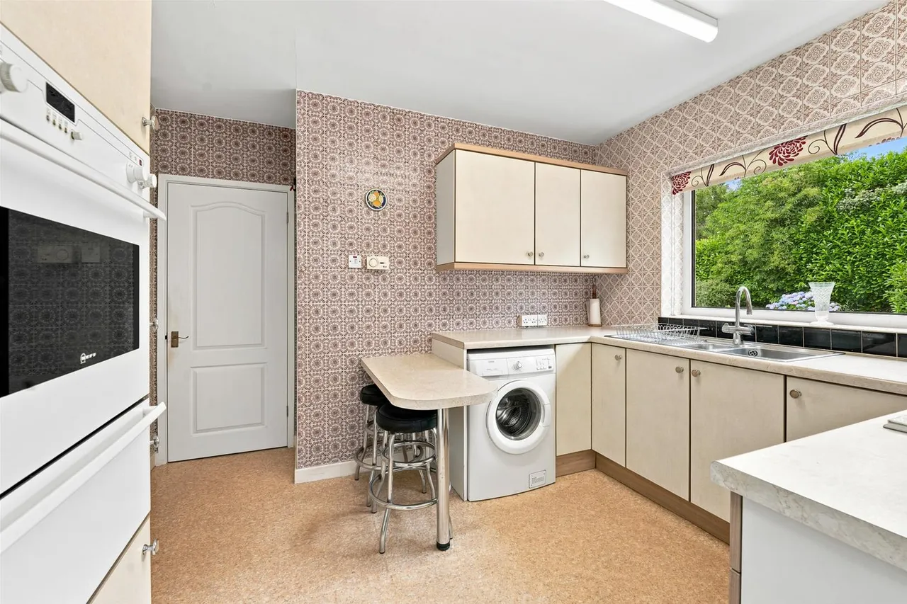 Birchway, Bollington, photo 13